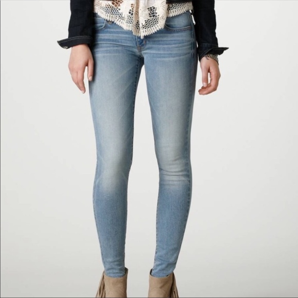 American Eagle Super Stretch Jegging
